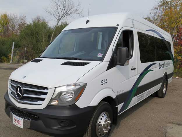 The Advantages of a Business Class Van to Shuttle Passengers for a Special Event