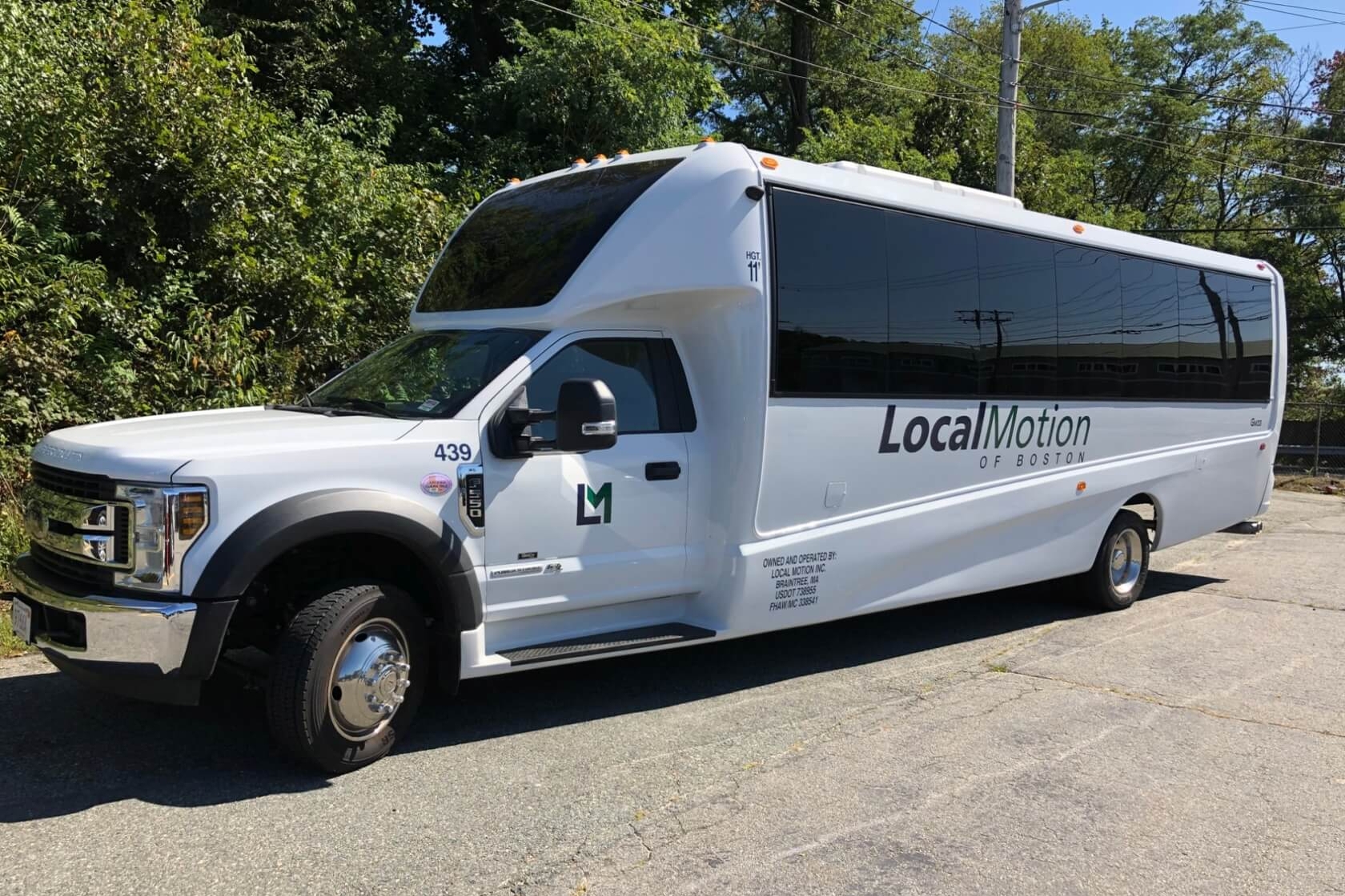 Boston Mini Coach Buses For Travel Lover Families